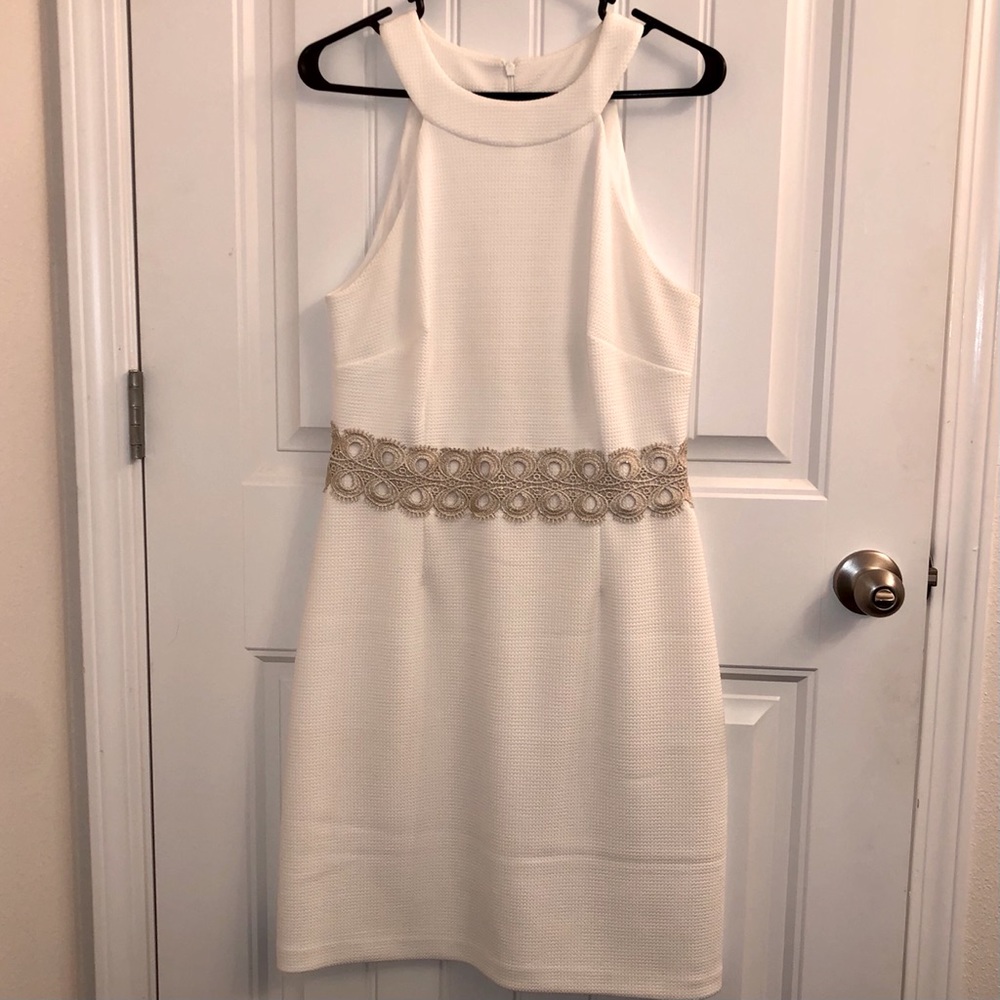 Vince Camuto Short White Dress With Gold Trim